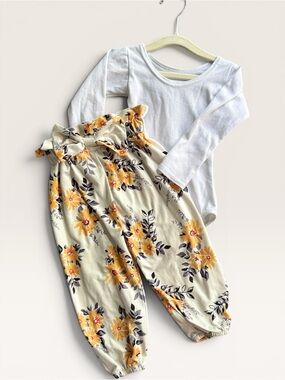 NWOT Baby Girl White Bodysuit & Floral Bow Jogger Pants Set 18-24M 2pc